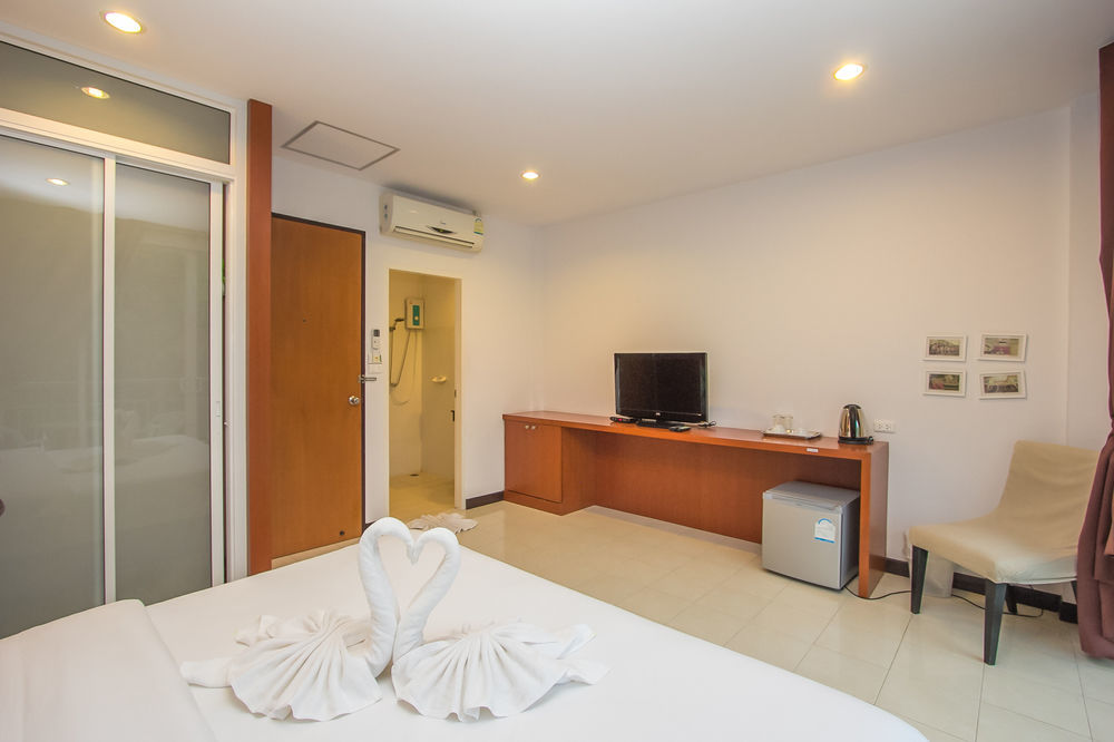 Sugar Ohana Poshtel Пхукет Екстер'єр фото